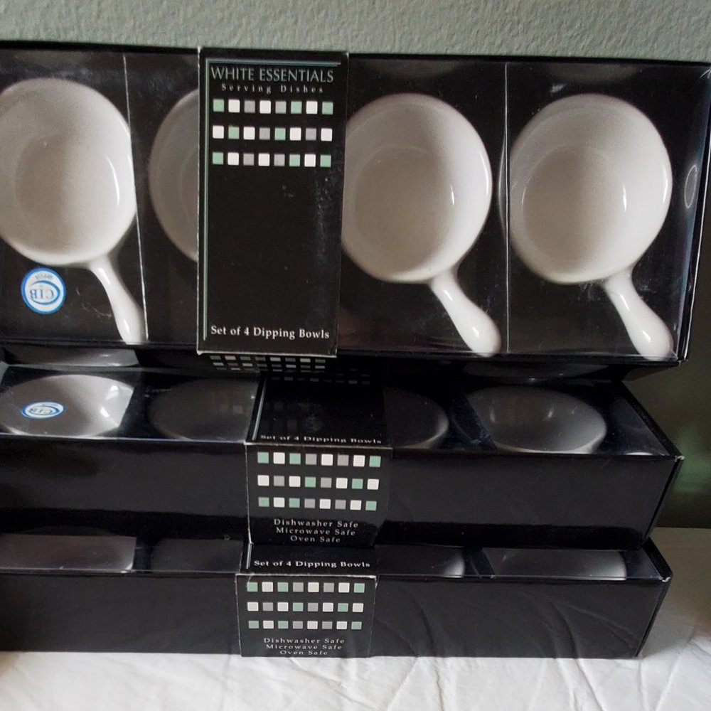 4 Mini Dipping Bowls
